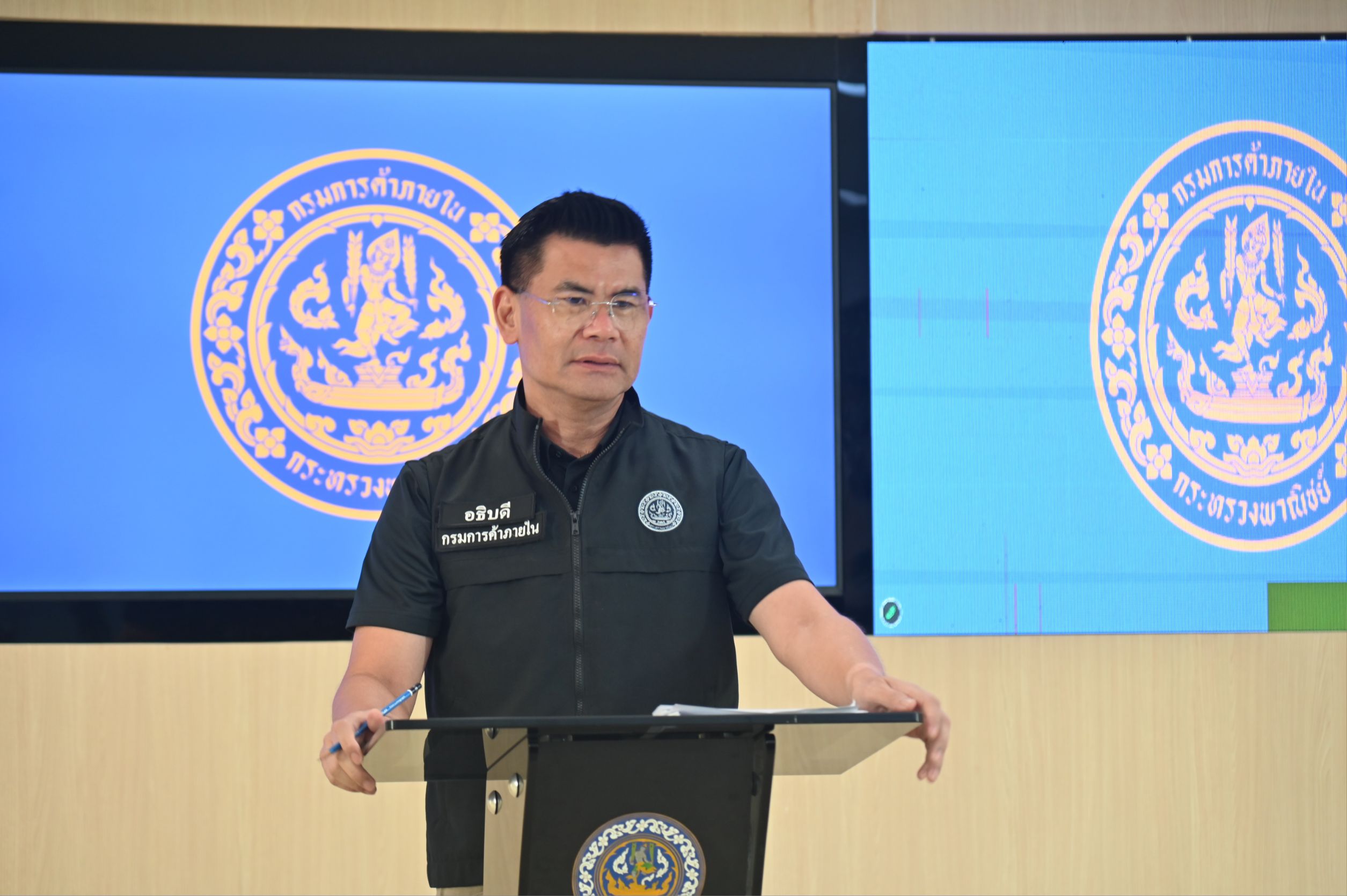 “พาณิชย์”นัดถกผู้ประกอบการรายสินค้า ประเมินผลกระทบต้นทุน ขอตรึงราคานานสุด